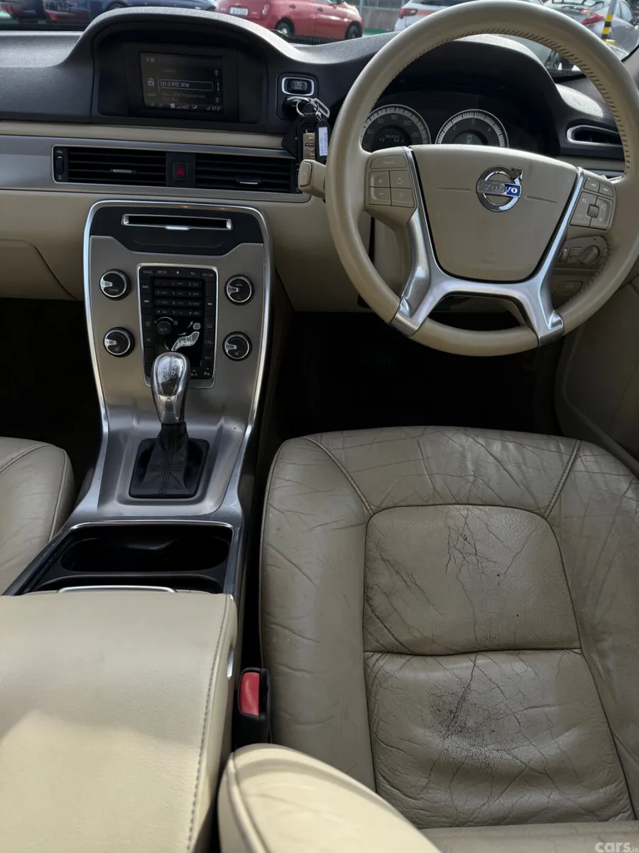 Volvo 80 Series Saloon, Diesel, 2012, Black