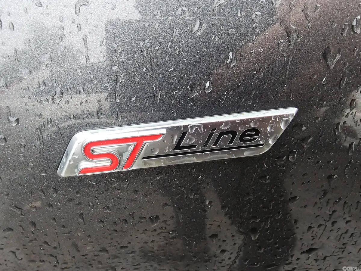 Ford Focus Hatchback, Petrol, 2019, Grey