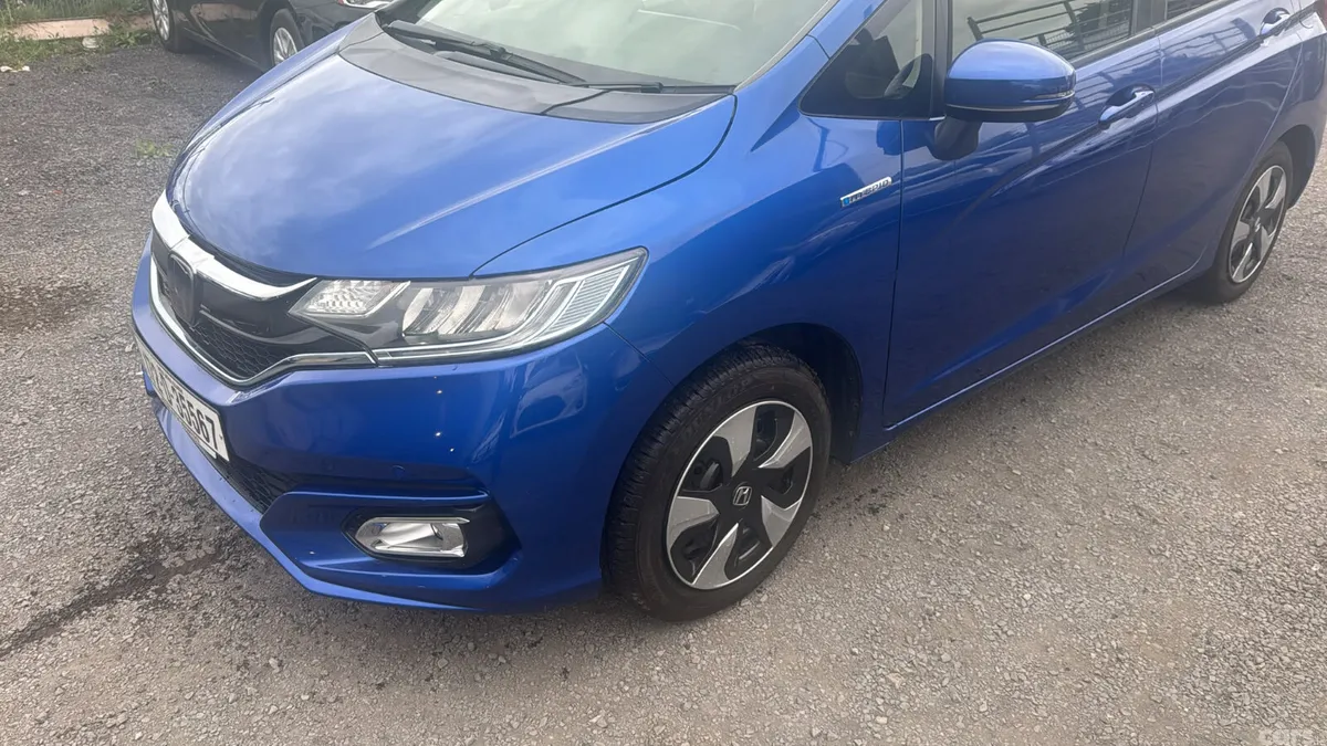Honda Fit Hatchback, Petrol Hybrid, 2017, Blue