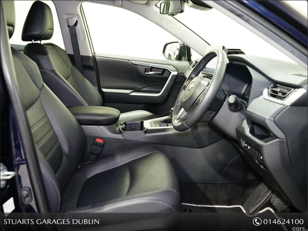 Toyota RAV4 Estate, Petrol Hybrid, 2024, Blue