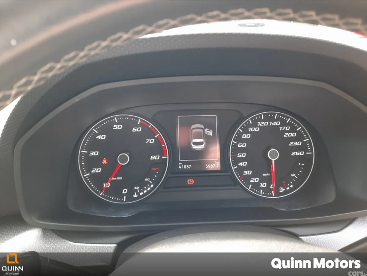 SEAT Leon Hatchback, Petrol, 2021, Red