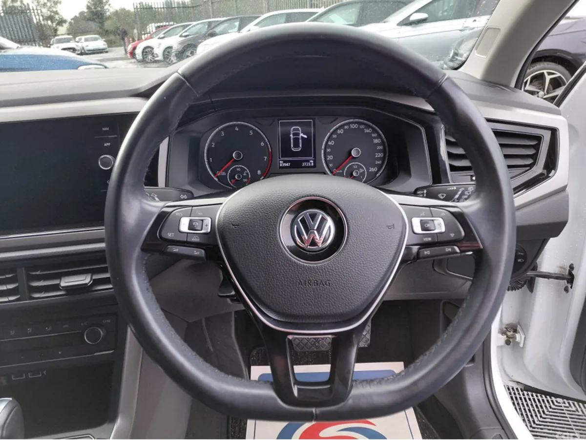 Volkswagen Polo Hatchback, Petrol, 2020, White