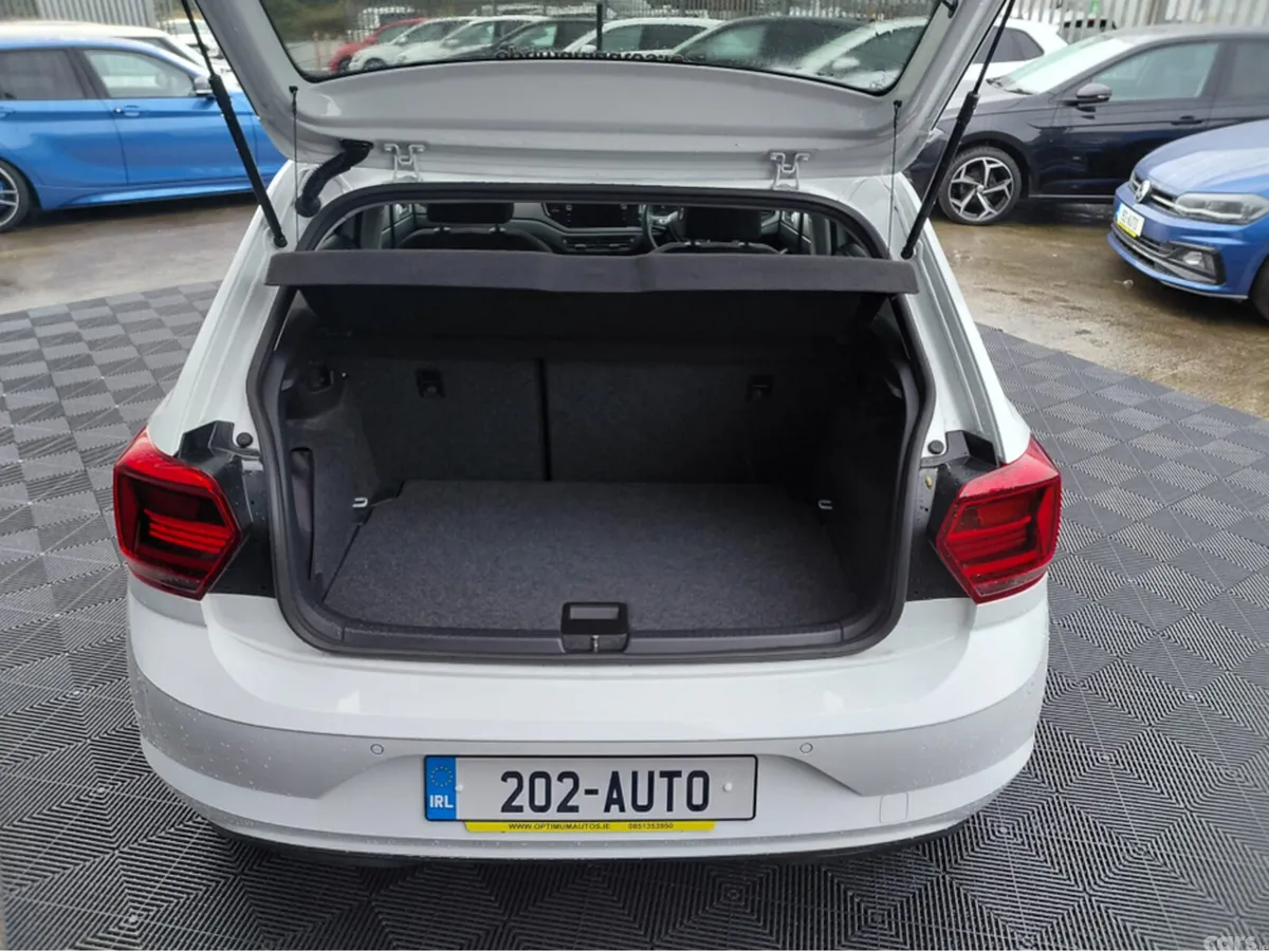 Volkswagen Polo Hatchback, Petrol, 2020, White