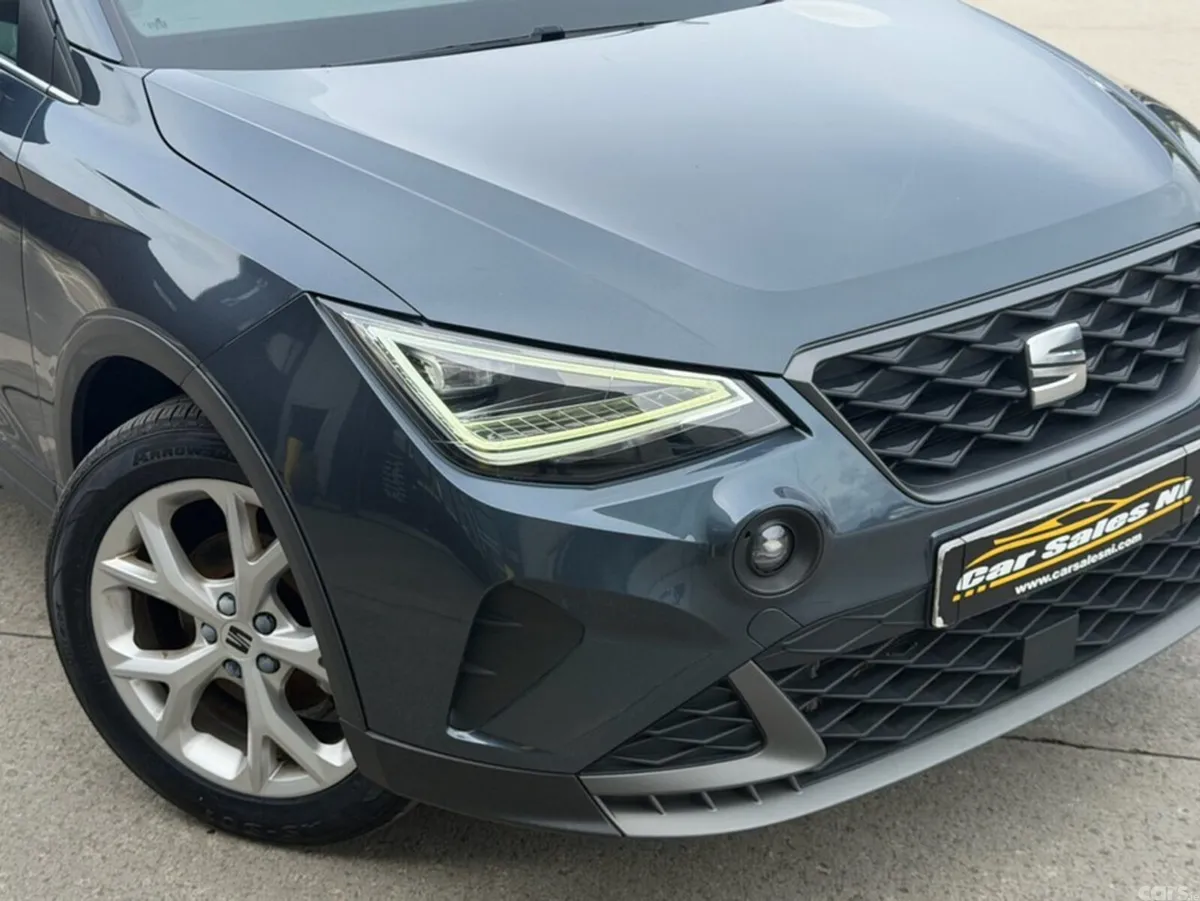 SEAT Arona Hatchback, Petrol, 2024, Grey