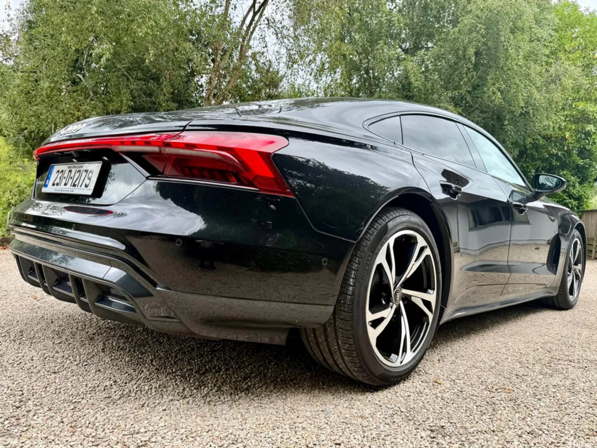 Audi e-tron GT quattro Coupe, Electric, 2023, Black
