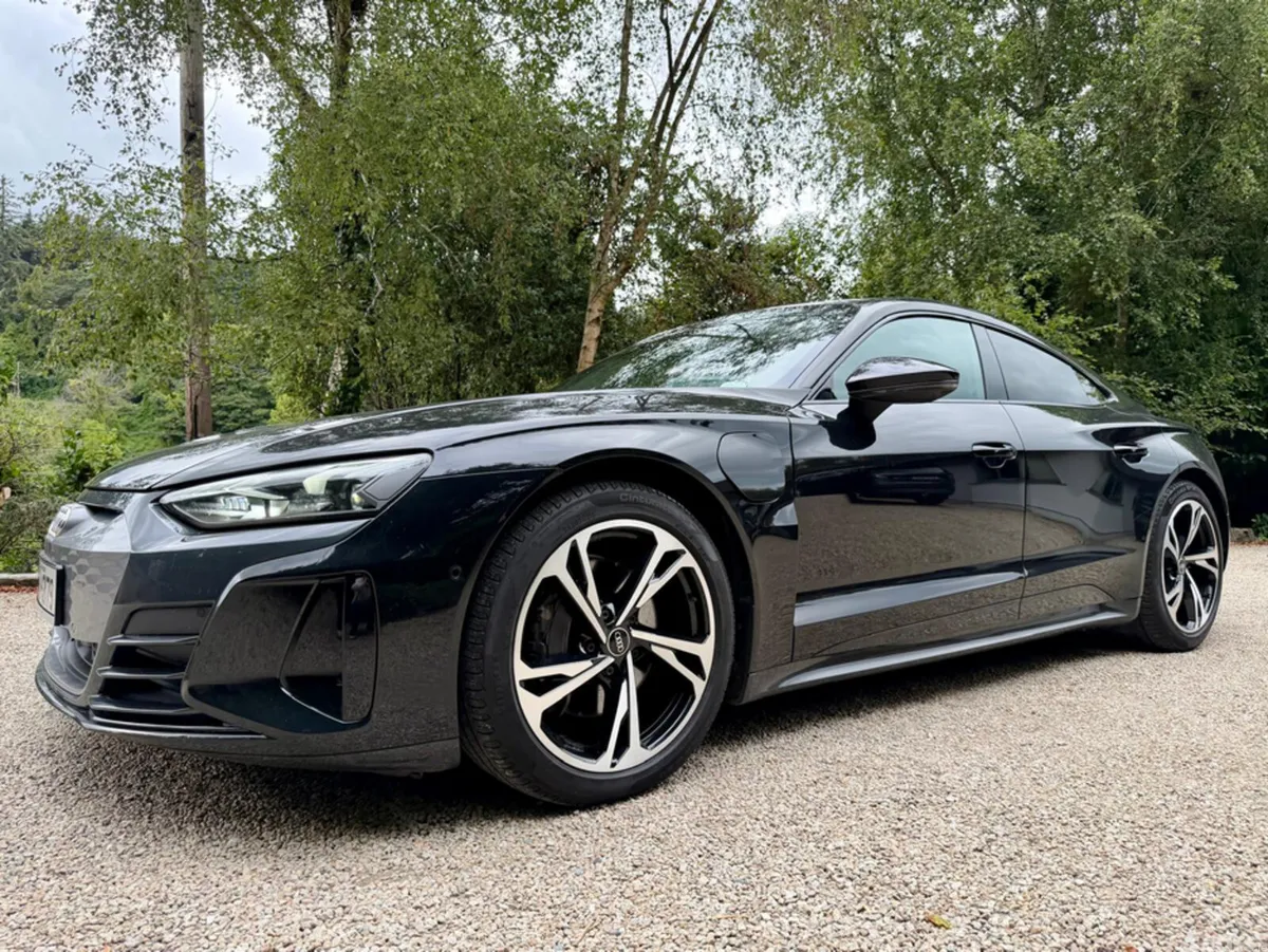 Audi e-tron GT quattro Coupe, Electric, 2023, Black
