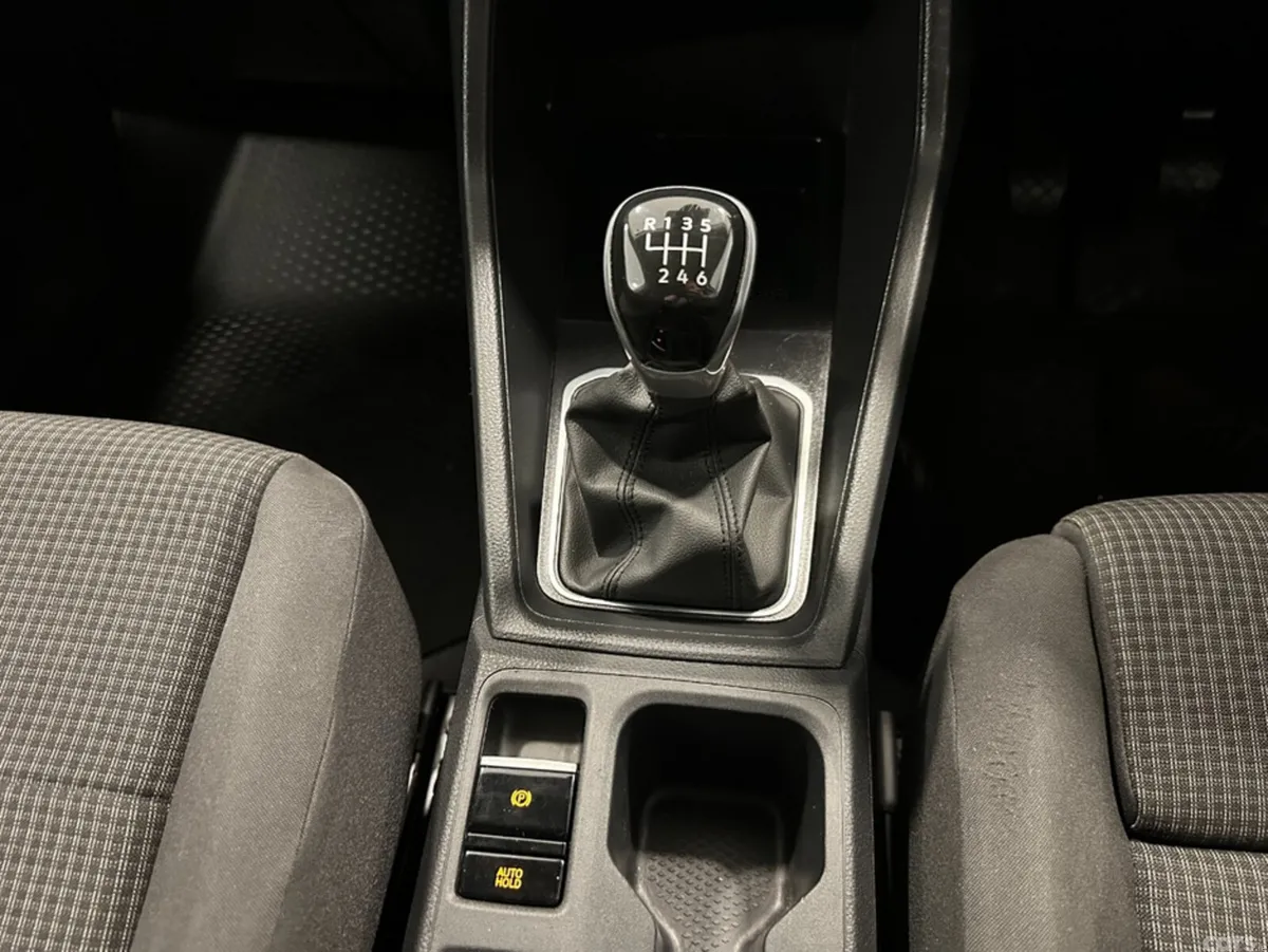 Volkswagen Caddy Van, Diesel, 2023, White