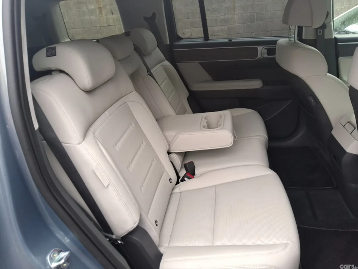 Hyundai Santa Fe SUV, Petrol Plug-in Hybrid, 2025, Blue