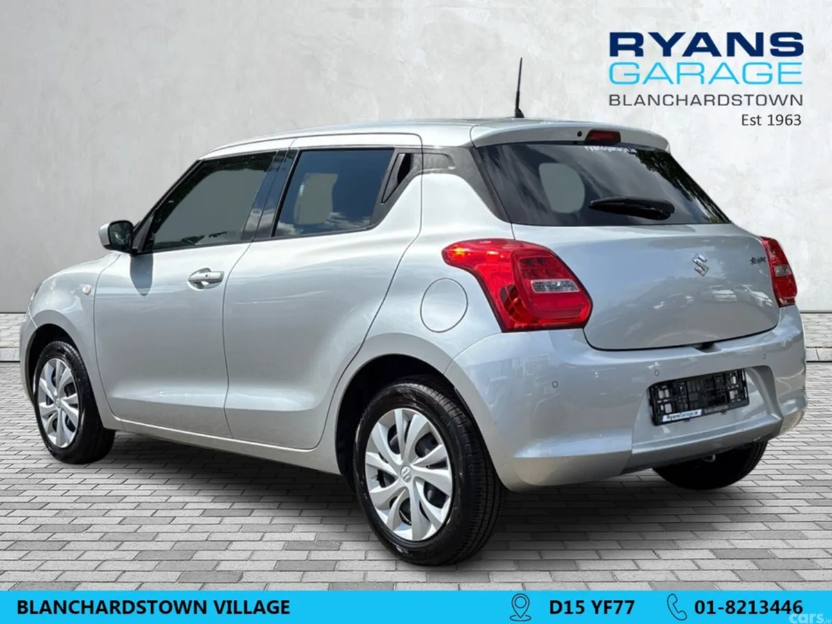 Suzuki Swift Hatchback, Petrol, 2023, Silver