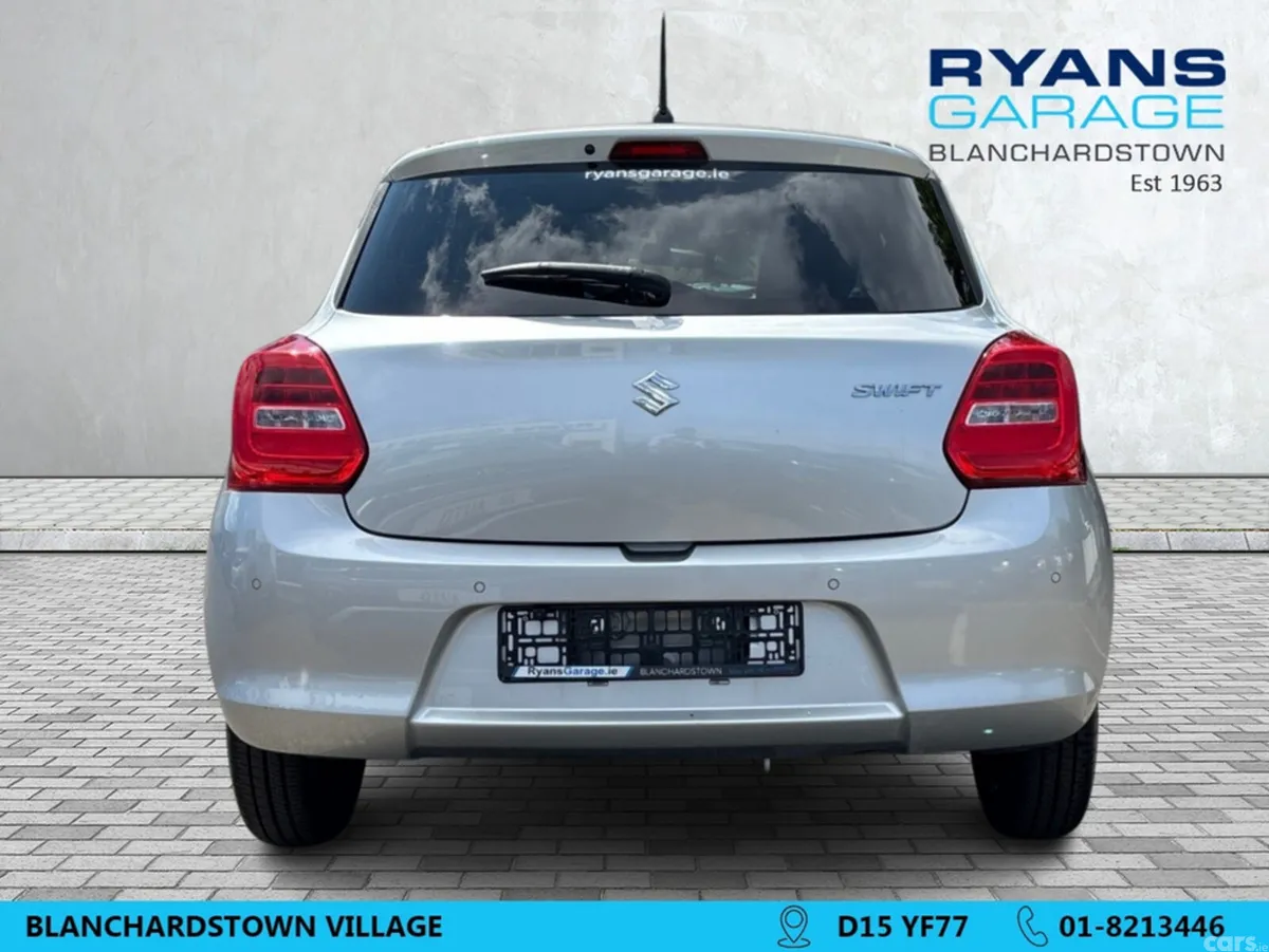 Suzuki Swift Hatchback, Petrol, 2023, Silver