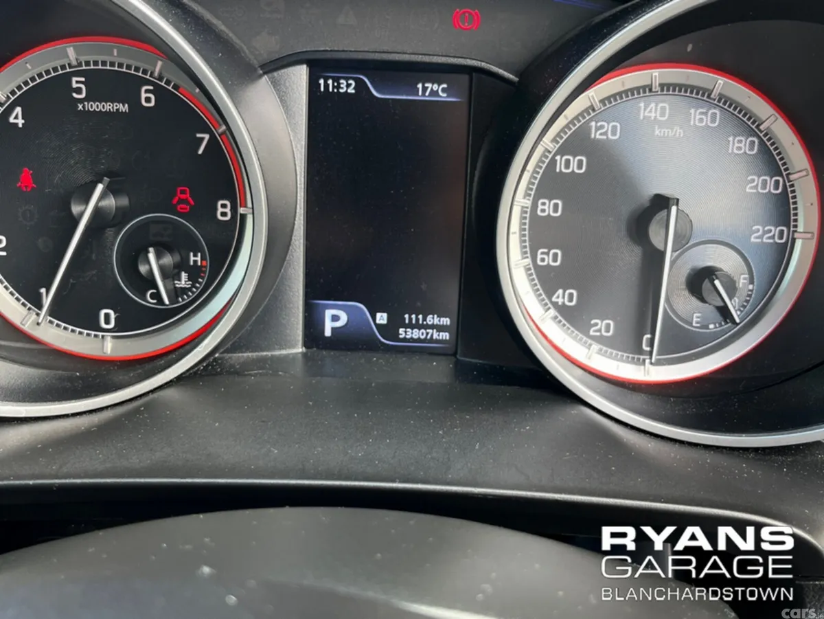 Suzuki Swift Hatchback, Petrol, 2023, Silver