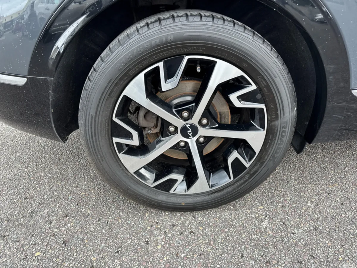 Kia Sportage MPV, Diesel, 2022, Grey