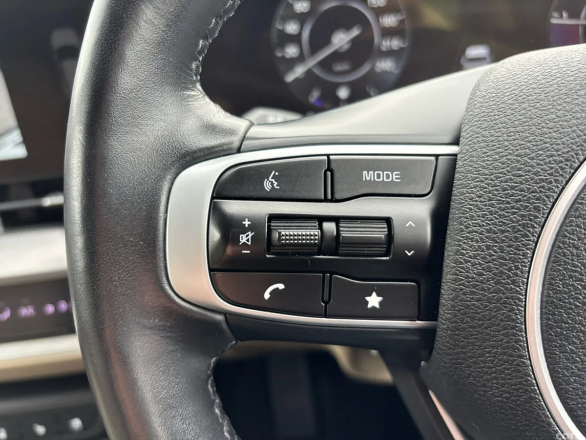 Kia Sportage MPV, Diesel, 2022, Grey