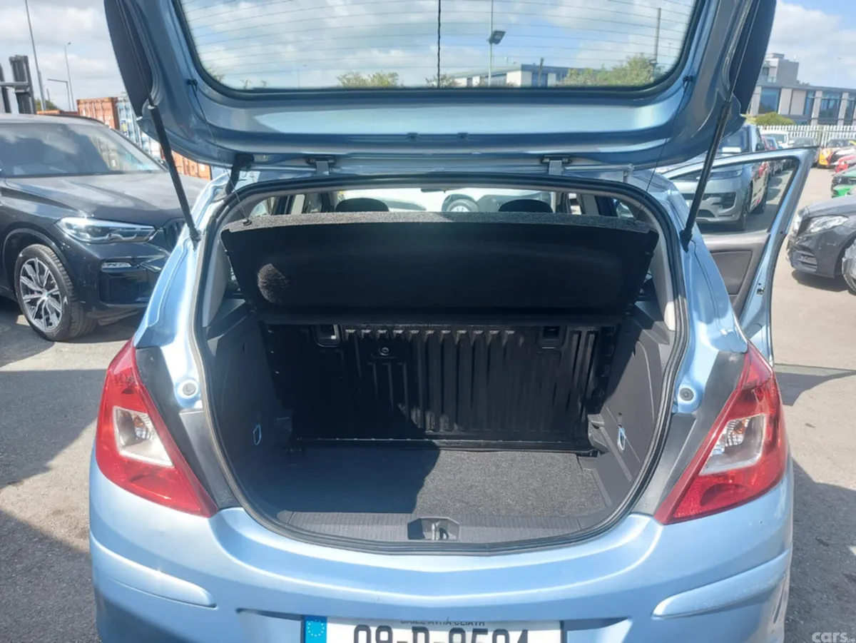 Opel Corsa Hatchback, Petrol, 2009, Blue
