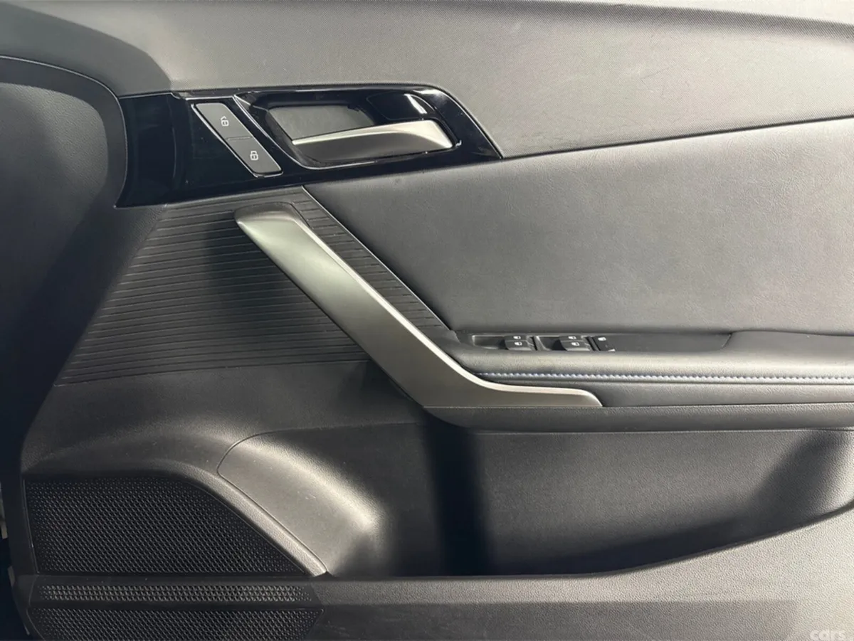 MG 4 Hatchback, Electric, 2023, Black