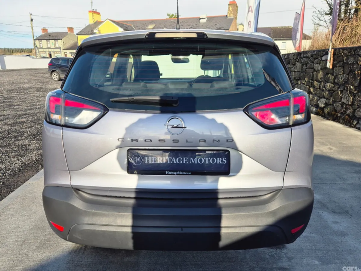Opel Crossland MPV, Diesel, 2022, Grey