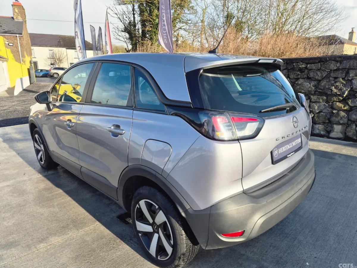 Opel Crossland MPV, Diesel, 2022, Grey