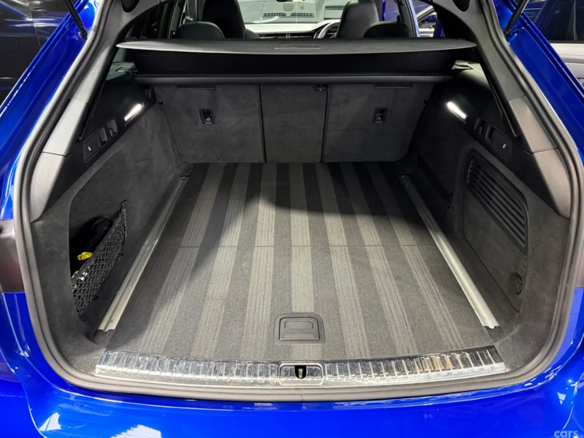 Audi RS6 Estate, Petrol, 2023, Blue