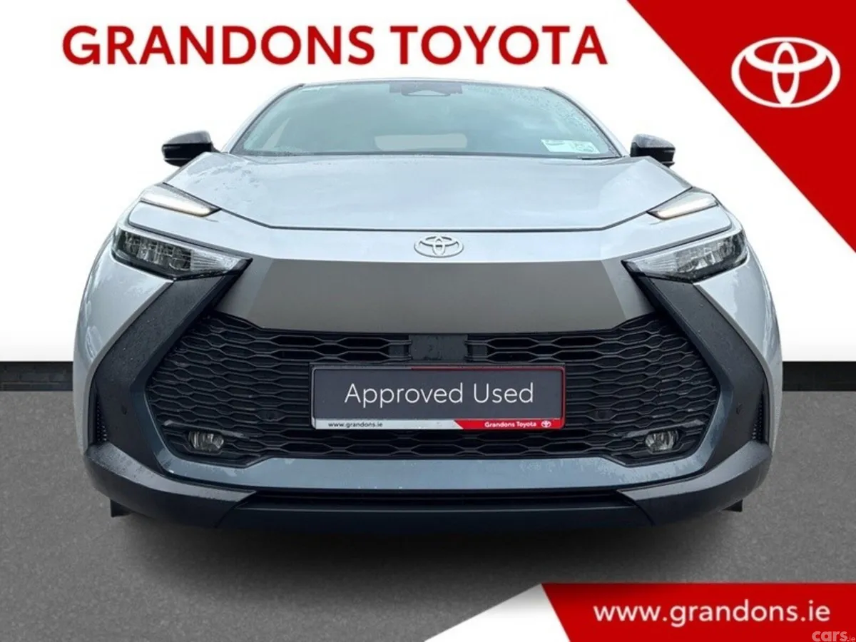 Toyota C-HR SUV, Petrol Hybrid, 2025, Silver
