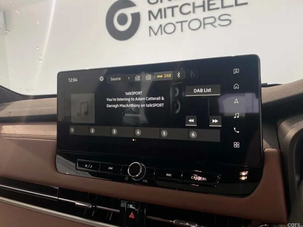 Mitsubishi Outlander SUV, Petrol Hybrid, 2026, Grey