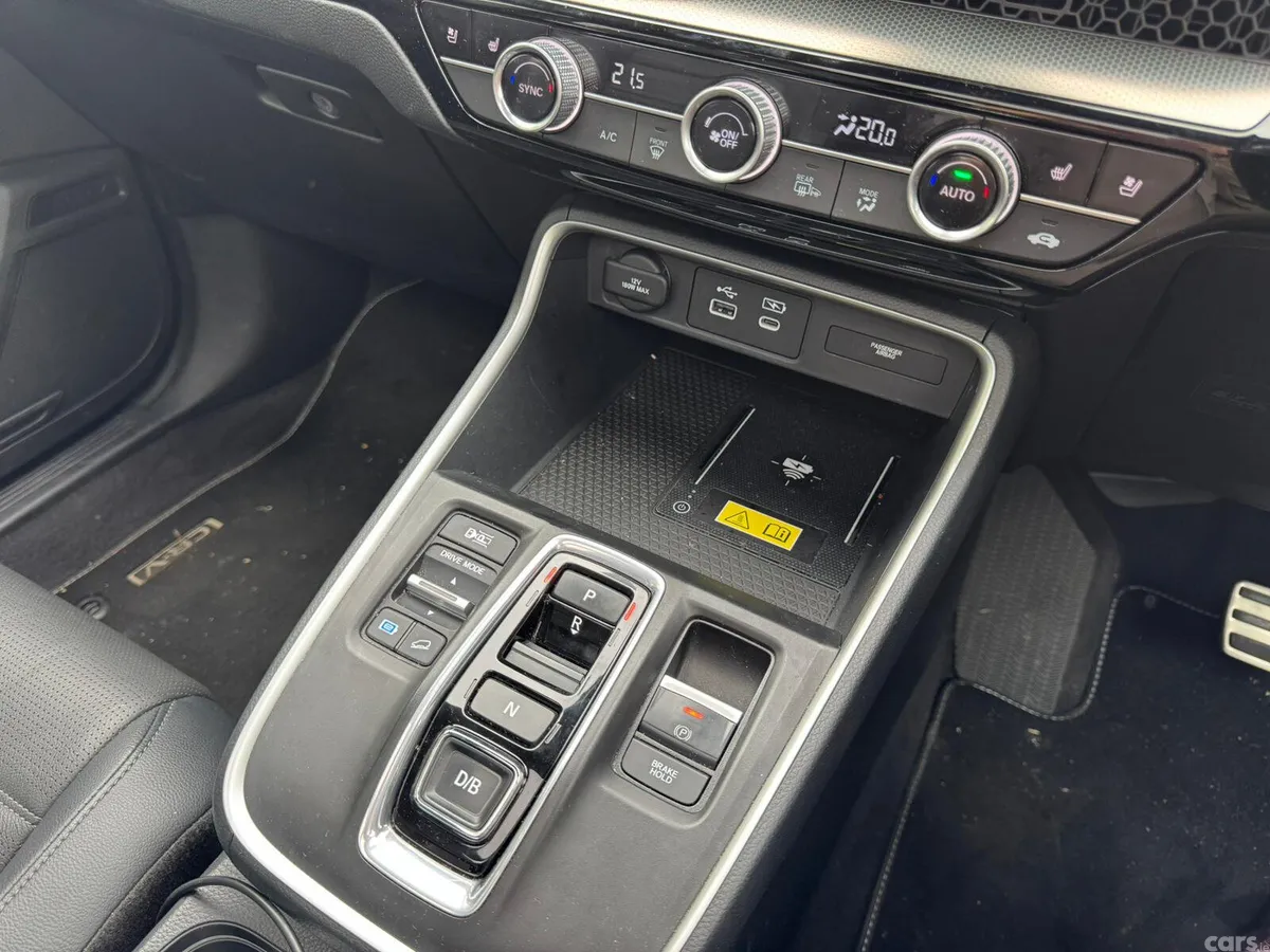 Honda CR-V SUV, Petrol Plug-in Hybrid, 2024, Gold
