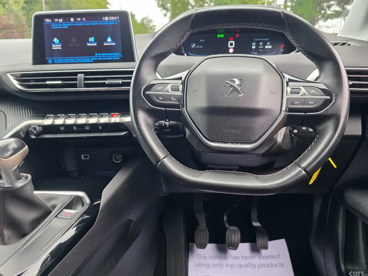 Peugeot 3008 SUV, Petrol, 2019, Blue