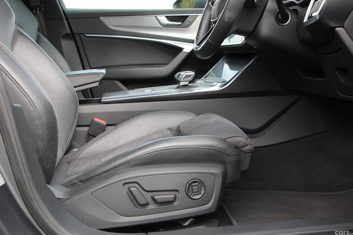 Audi A6 Estate, Diesel, 2022, Grey