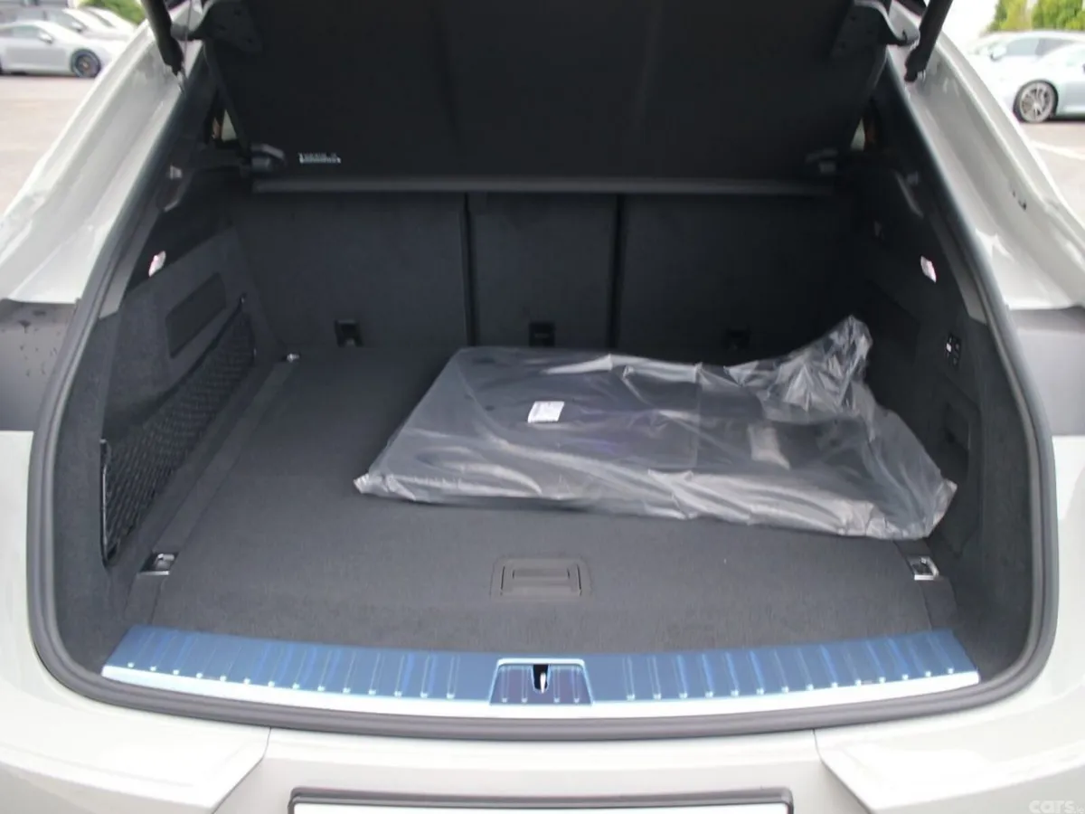 Porsche Cayenne SUV, Petrol Plug-in Hybrid, 2026, Grey