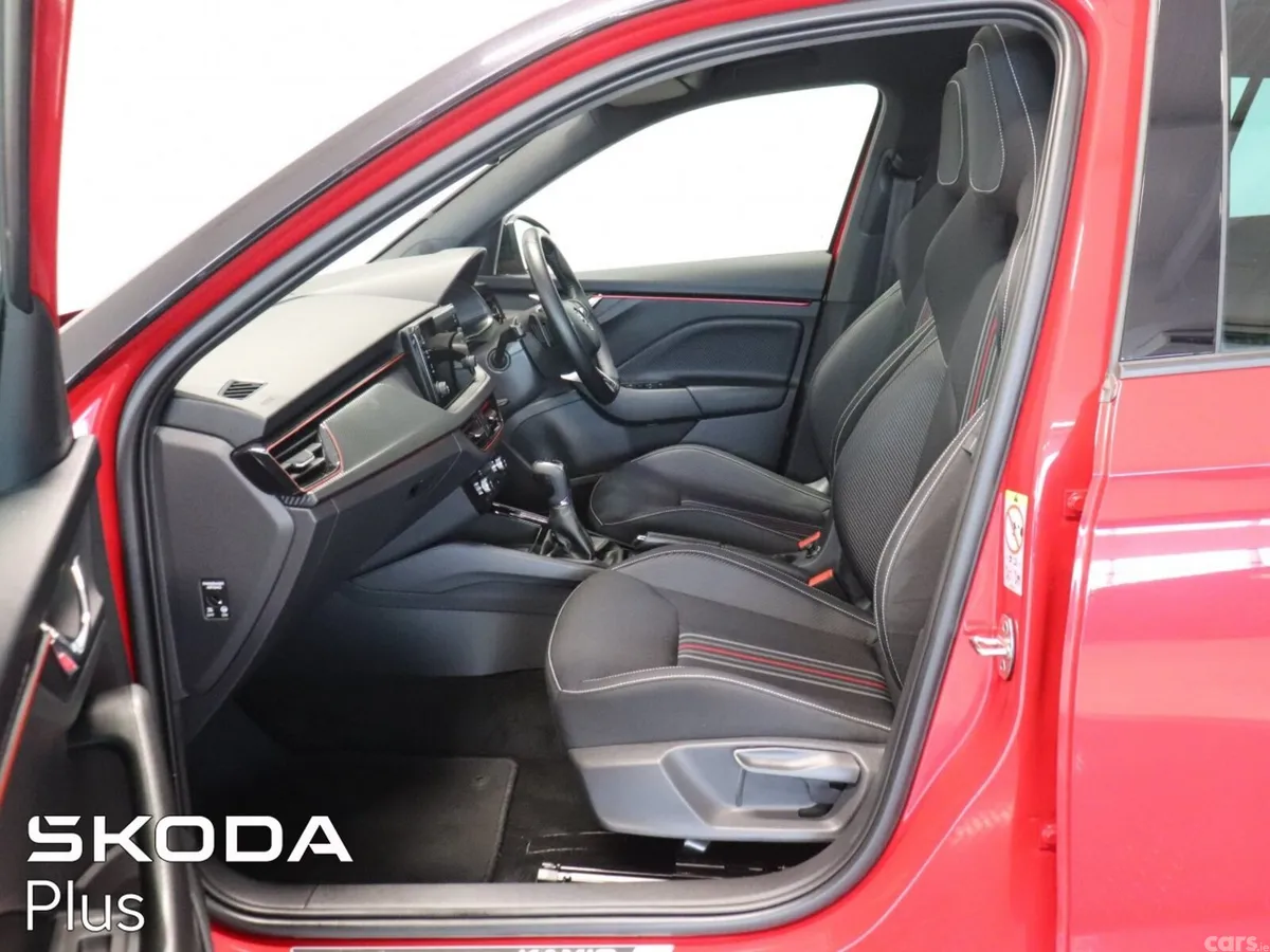Skoda Kamiq Hatchback, Petrol, 2024, Red