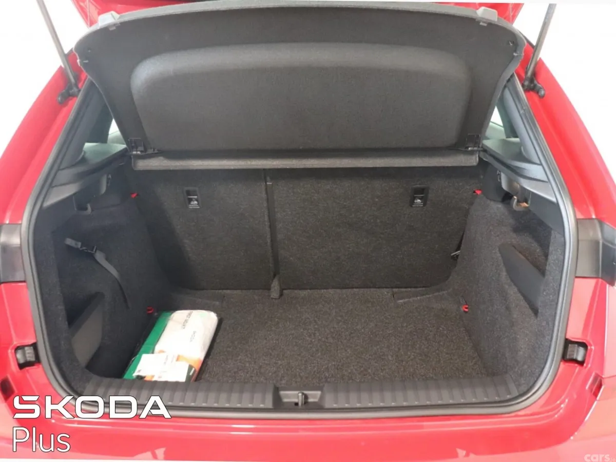 Skoda Kamiq Hatchback, Petrol, 2024, Red