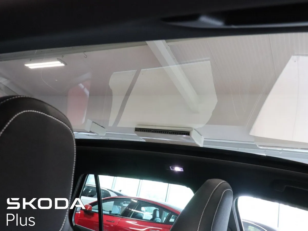 Skoda Kamiq Hatchback, Petrol, 2024, Red