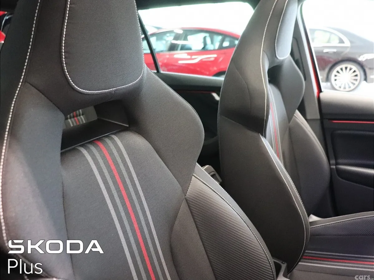 Skoda Kamiq Hatchback, Petrol, 2024, Red