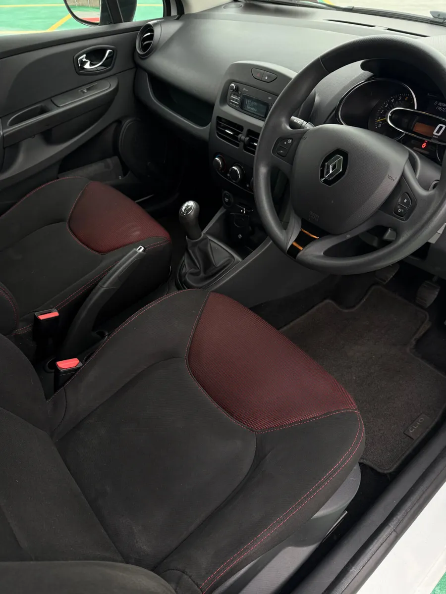 Renault Clio Hatchback, Petrol, 2014, White