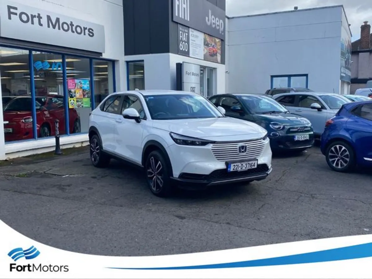 Honda HR-V Hatchback, Petrol Hybrid, 2022, White