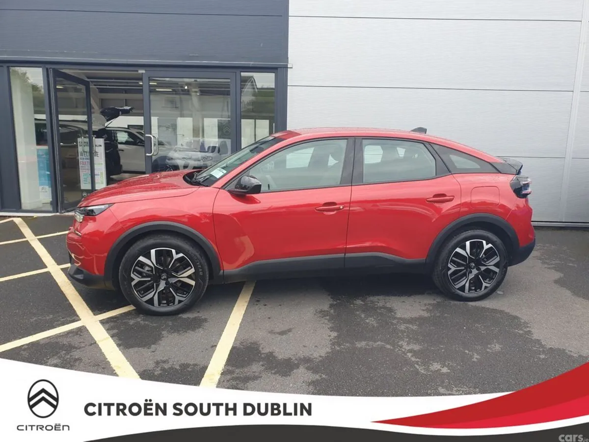 Citroen C4 Hatchback, Petrol, 2025, Red