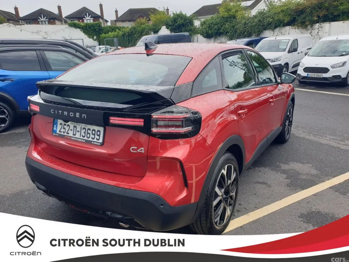 Citroen C4 Hatchback, Petrol, 2025, Red