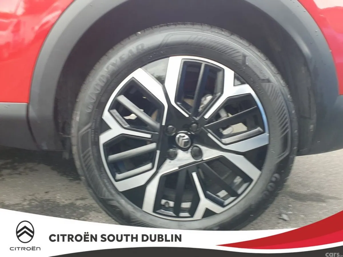 Citroen C4 Hatchback, Petrol, 2025, Red
