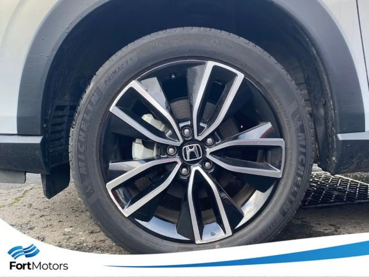 Honda HR-V Hatchback, Petrol Hybrid, 2025, White