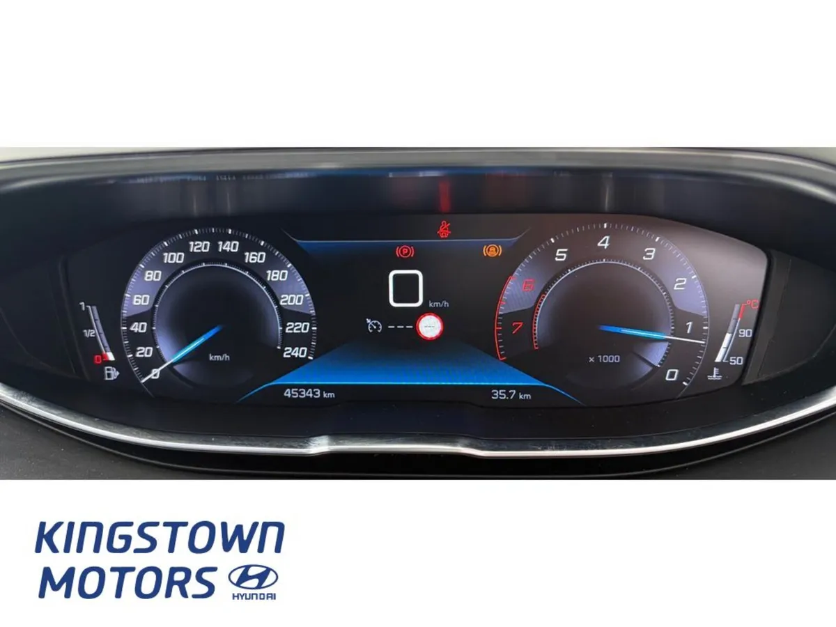 Peugeot 5008 MPV, Petrol, 2021, Grey