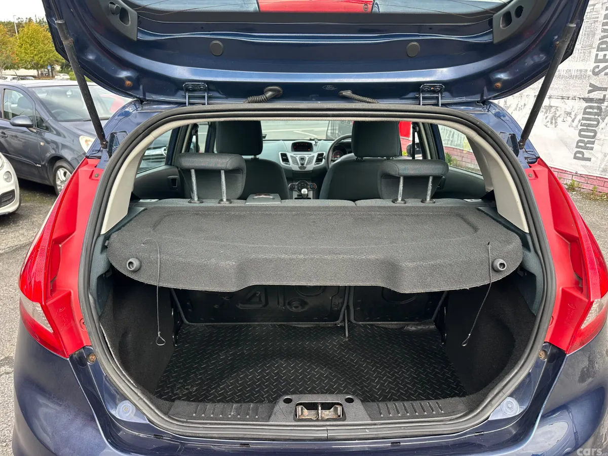 Ford Fiesta Hatchback, Petrol, 2011, Blue