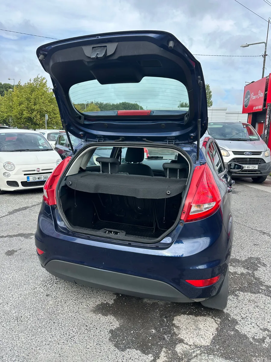 Ford Fiesta Hatchback, Petrol, 2011, Blue