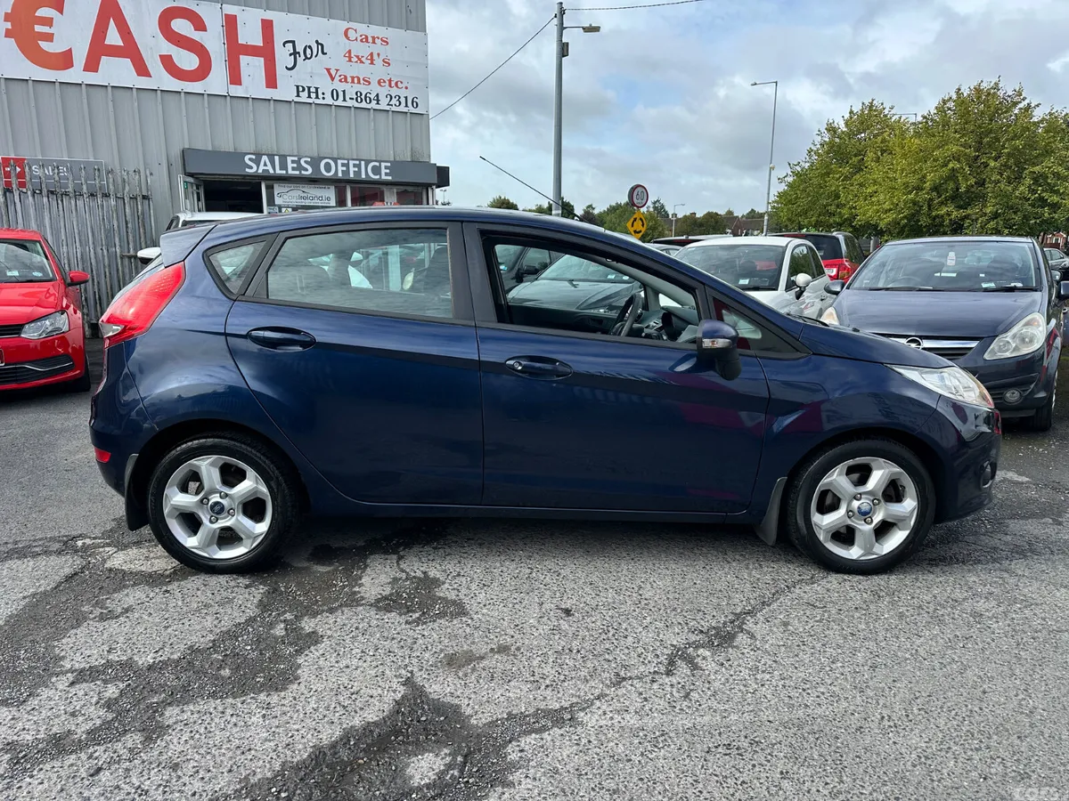 Ford Fiesta Hatchback, Petrol, 2011, Blue
