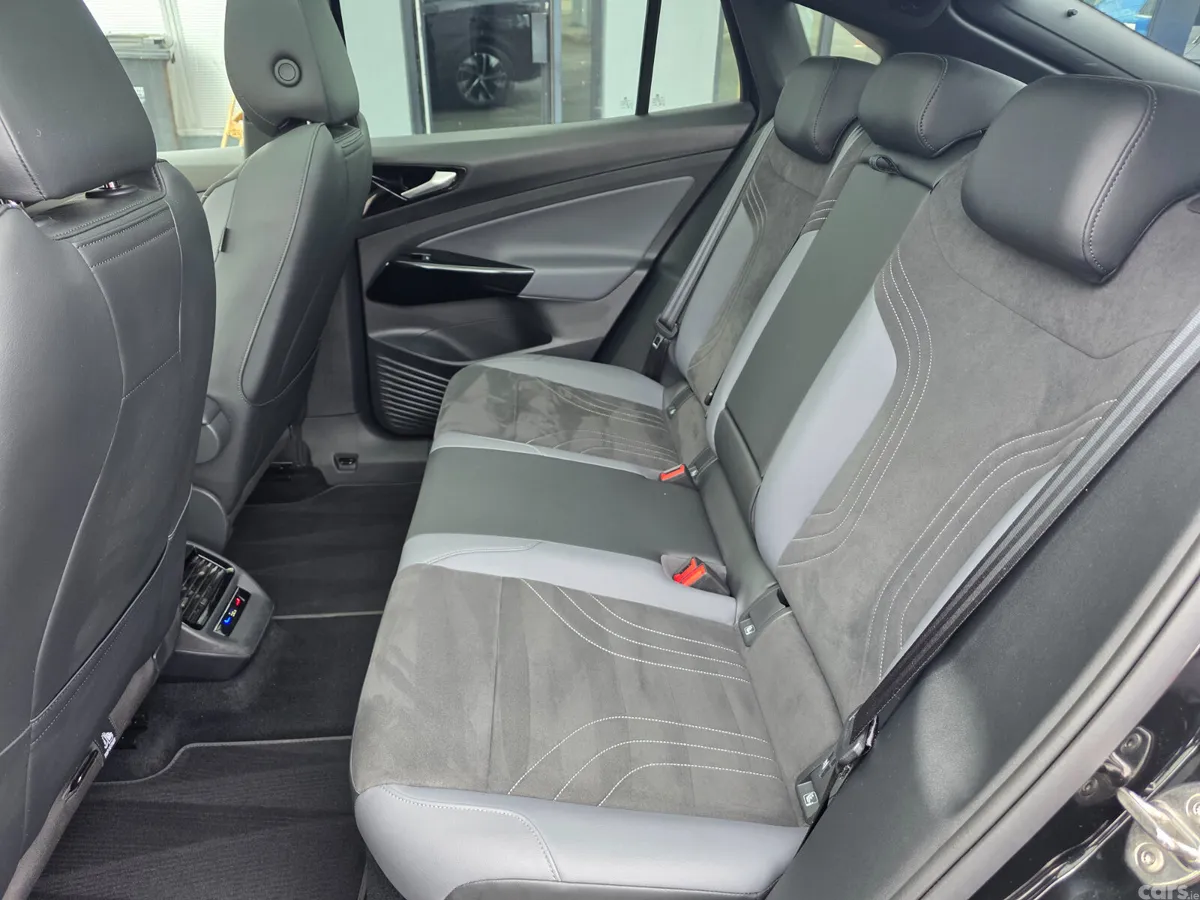 Volkswagen ID.5 SUV, Electric, 2024, Black