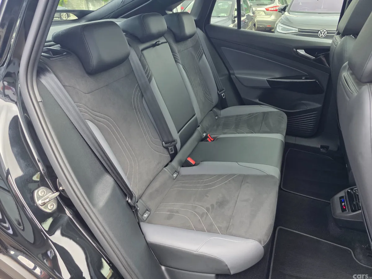 Volkswagen ID.5 SUV, Electric, 2024, Black