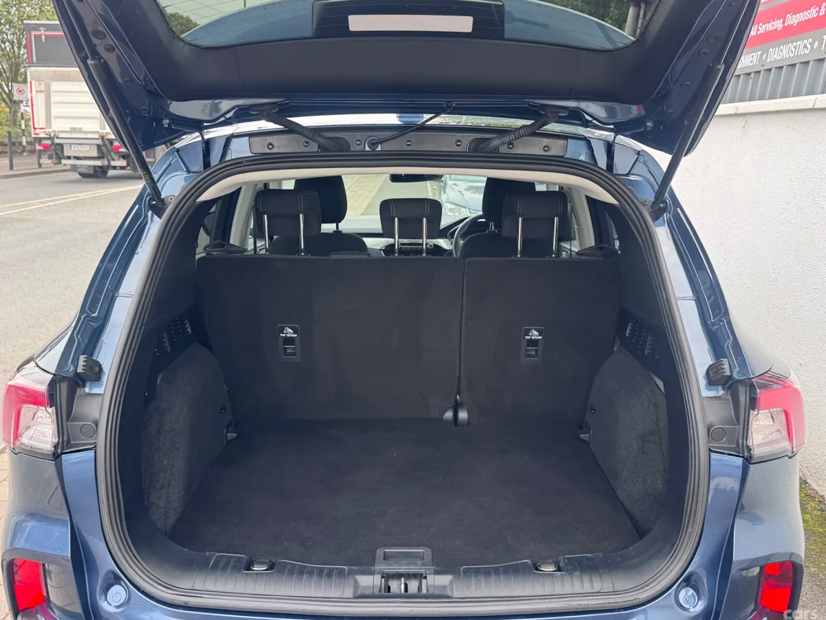 Ford Kuga SUV, Diesel, 2021, Blue