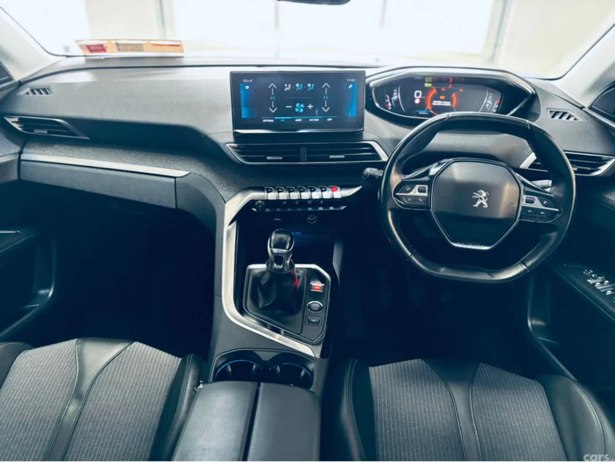 Peugeot 3008 MPV, Diesel, 2021, Blue