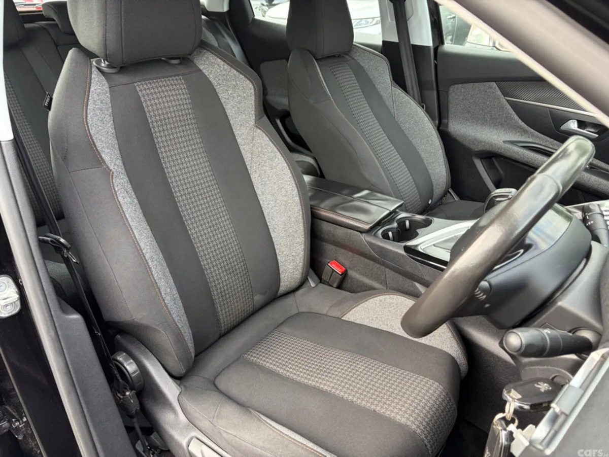 Peugeot 3008 MPV, Diesel, 2018, Black