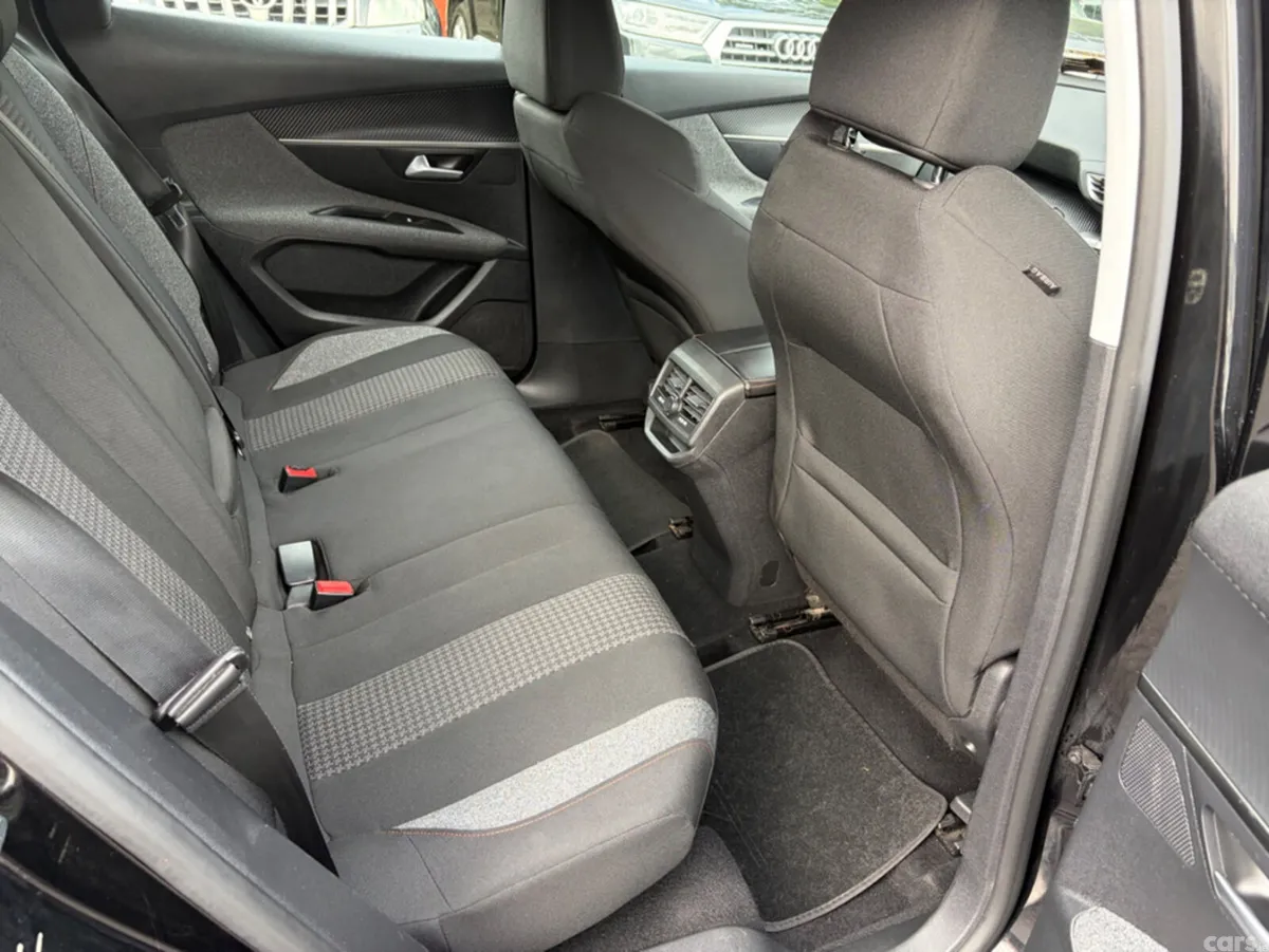 Peugeot 3008 MPV, Diesel, 2018, Black