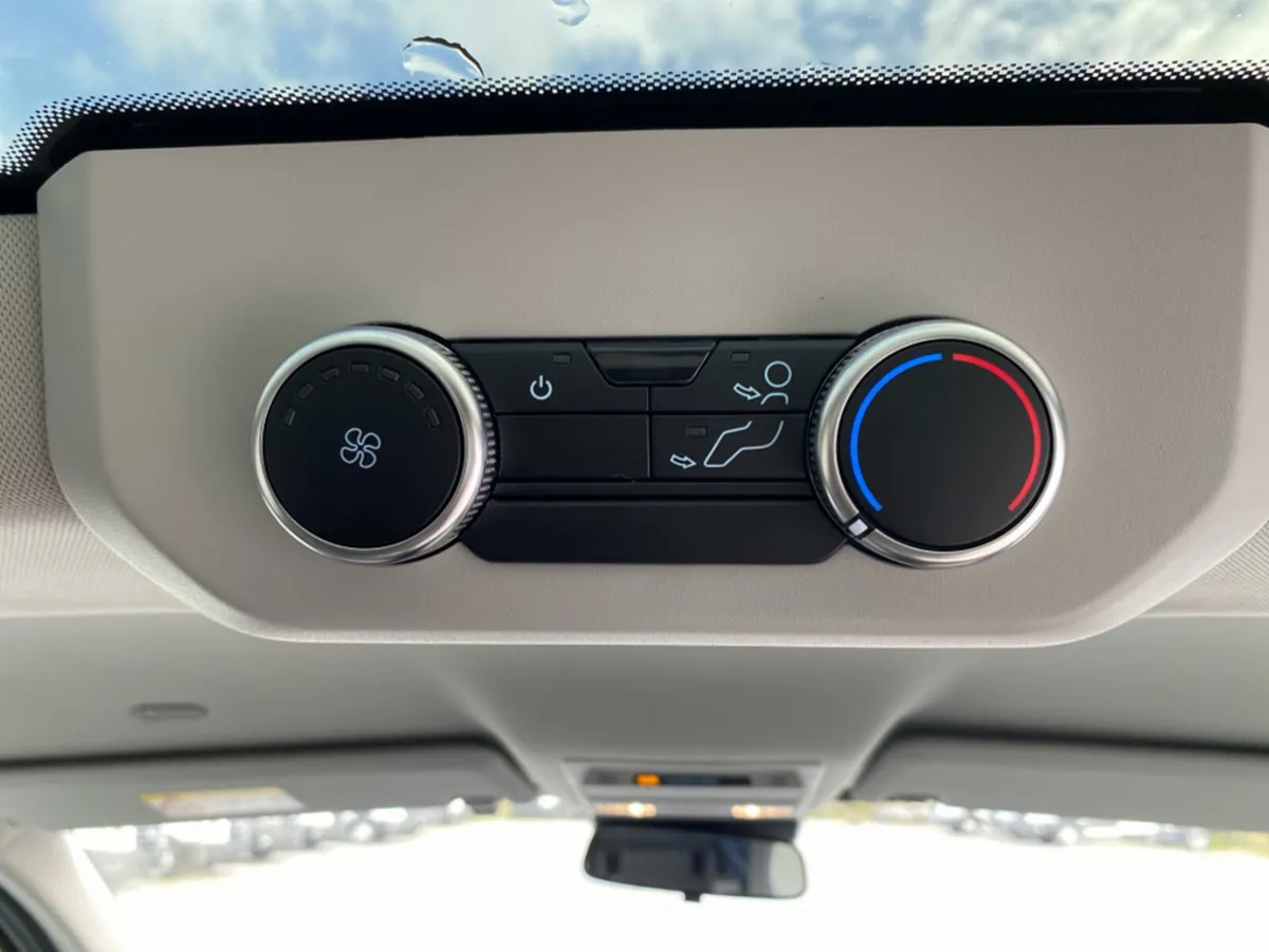Ford Tourneo Custom Van, Petrol Plug-in Hybrid, 2026, Silver