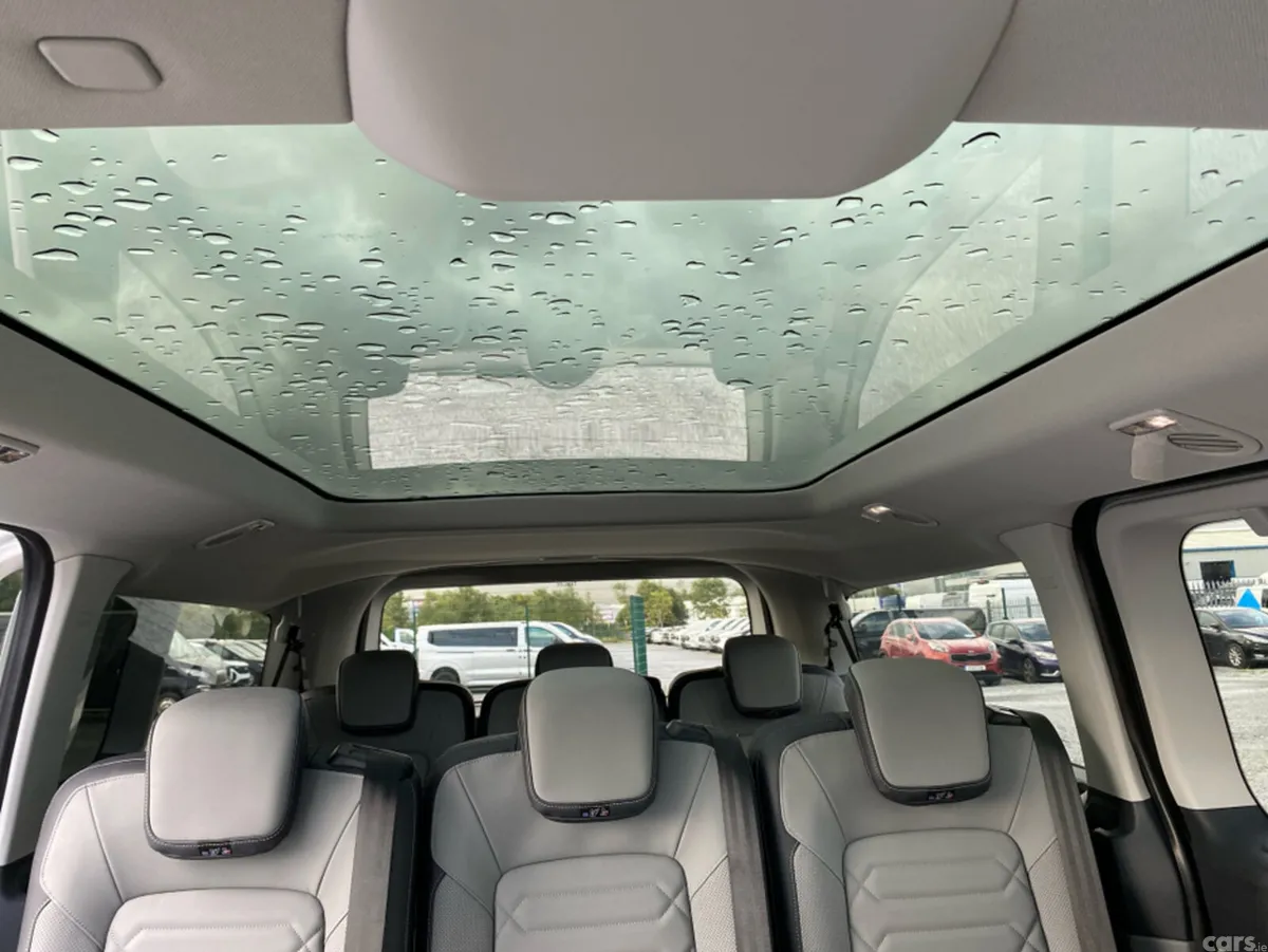 Ford Tourneo Custom Van, Petrol Plug-in Hybrid, 2026, Silver